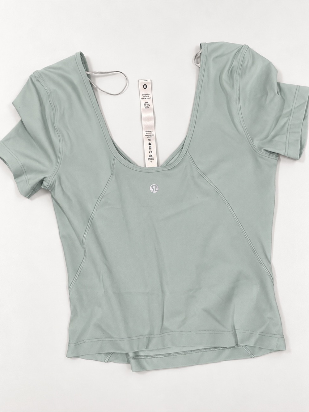 Lululemon Sage Green Scoop Neck Short Sleeve Athletic Top Size 4